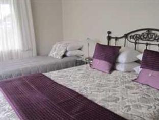 Be My Guest Bed & Breakfast Ню Плимут Екстериор снимка